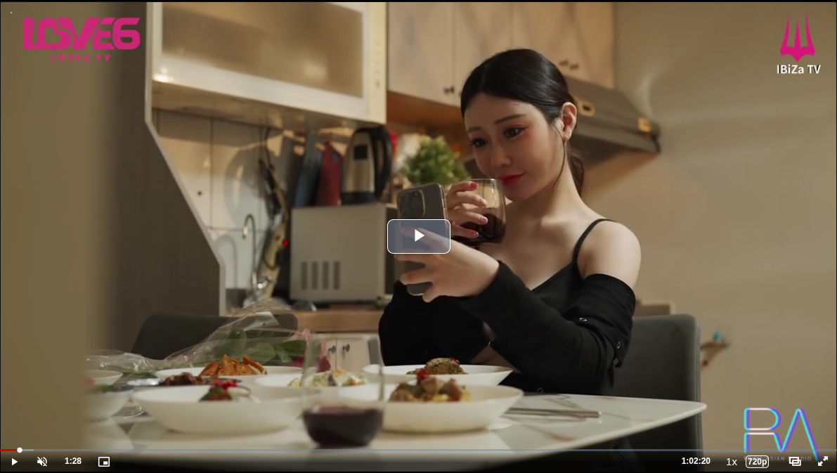 Chinese Escorts Fucking Their Customers In The VIP Lounge (720)